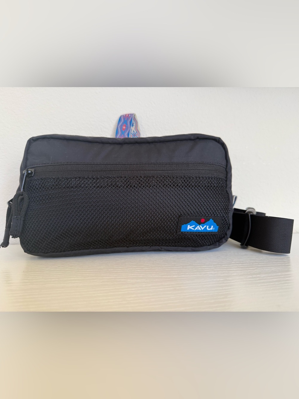 🏔️ KAVU Point Sur Belt Bag Nylon Fanny Pack Mesh Pocket - Blackout - Picture 2 of 6